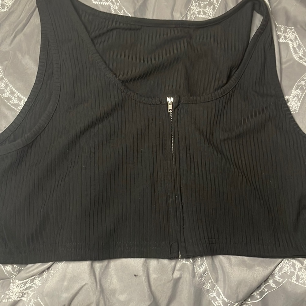 Black zip up crop top